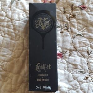 Kat Von D Lock It Foundation 56